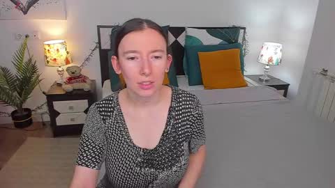 Catrin online show from December 25, 2024, 7:14 am