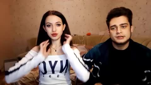 catherinexalex online show from October 19, 2025, 12:28 pm