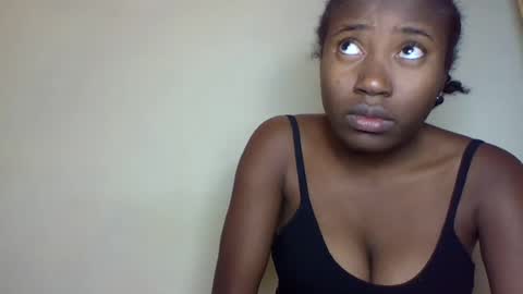 cathia_bella online show from July 6, 2026, 6:43 am