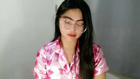 cathy_ho online show from September 10, 2025, 9:48 pm