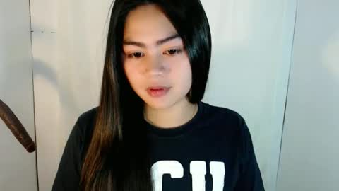 cathy_ho online show from April 17, 2026, 1:58 pm