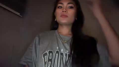 Snapshot of cathy_sanches chatting on May 27, 2026, 2:08 am cathy online show from May 27, 2026, 2:08 am