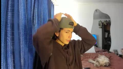 catnuaa online show from March 16, 2026, 4:44 pm