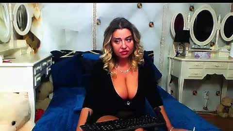 lauren online show from November 24, 2025, 6:24 am