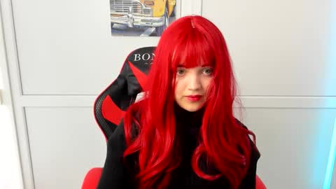 Catrine online show from April 11, 2026, 7:56 am