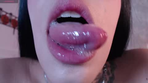 Cattleya  online show from October 13, 2025, 1:22 pm