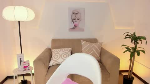 catvalentinee_ online show from January 9, 2026, 10:44 pm