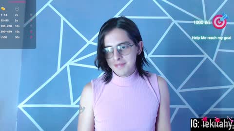 Snapshot of cava_pretty chatting on January 23, 2025, 9:18 am cava_pretty online show from January 23, 2025, 9:18 am