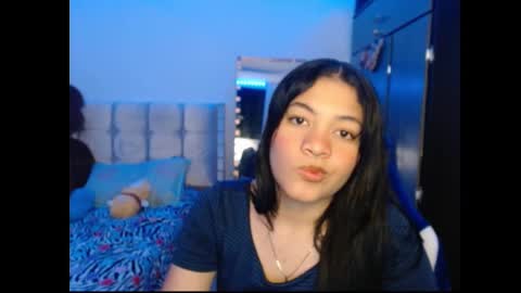 Caylinn online show from October 3, 2025, 3:47 am