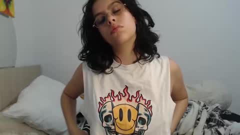 Snapshot of cazadora80s chatting on February 3, 2026, 11:43 pm cazadora80s online show from February 3, 2026, 11:43 pm