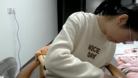 Snapshot of cbz112233 chatting on December 24, 2024, 5:13 pm ANNYANNY online show from December 24, 2024, 5:13 pm