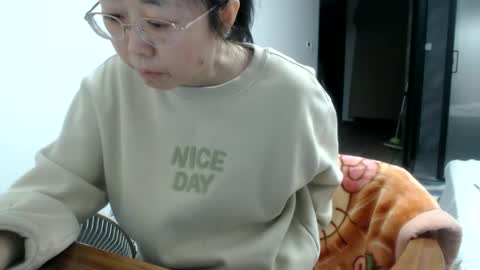 Snapshot of cbz112233 chatting on February 9, 2025, 3:01 pm ANNYANNY online show from February 9, 2025, 3:01 pm