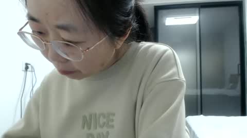 Snapshot of cbz112233 chatting on February 22, 2025, 3:25 pm ANNYANNY online show from February 22, 2025, 3:25 pm