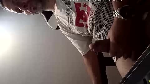 Tomys online show from February 15, 2026, 6:15 pm