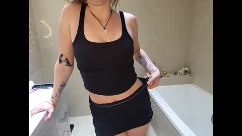 Sarahx online show from September 14, 2025, 2:22 am