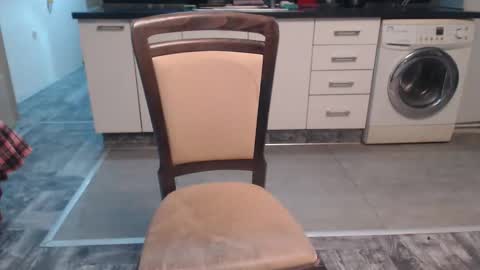 LUCY online show from April 7, 2026, 10:53 pm