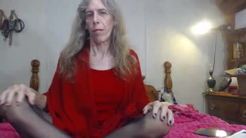 Jackie online show from October 15, 2025, 10:26 am