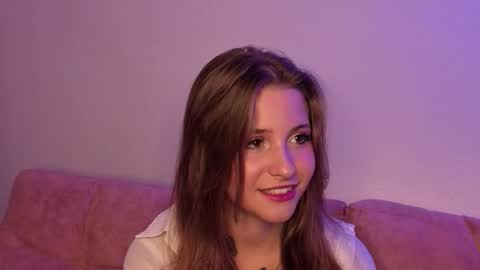 Snapshot of ceceliapidcock chatting on November 19, 2025, 7:36 pm Lina online show from November 19, 2025, 7:36 pm