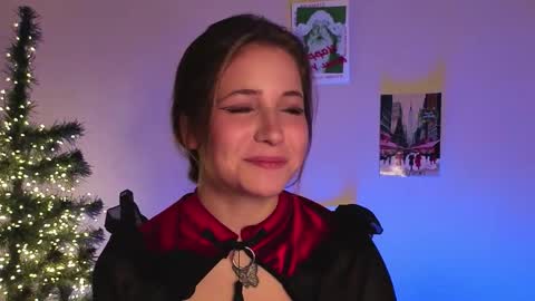 Lina  online show from January 16, 2026, 7:07 pm