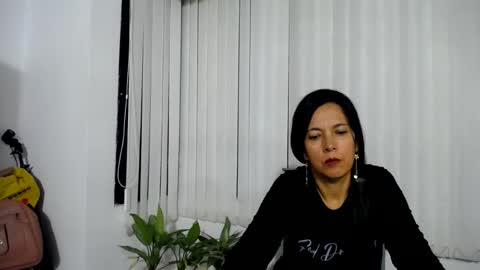 ceci online show from March 10, 2025, 3:34 am