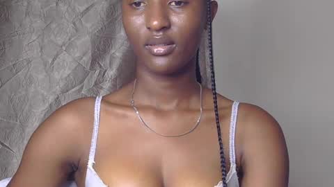 cee_queen online show from June 26, 2026, 7:07 pm