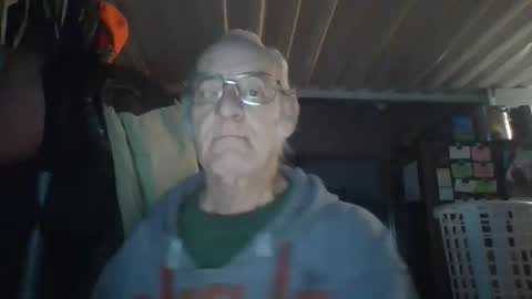 Chuck online show from November 8, 2025, 5:40 am