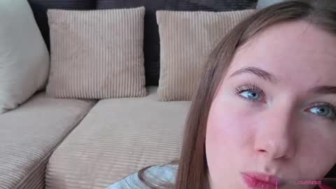 Snapshot of cel1ne_secret chatting on May 1, 2026, 6:07 am Josie Manesi online show from May 1, 2026, 6:07 am