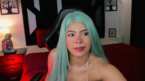 Snapshot of celene_rosejs chatting on April 3, 2026, 3:37 am celene_rosejs online show from April 3, 2026, 3:37 am