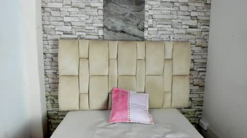 CELESSTE online show from December 4, 2025, 1:20 pm