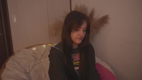 Diane Independent model online show from March 12, 2025, 3:07 pm