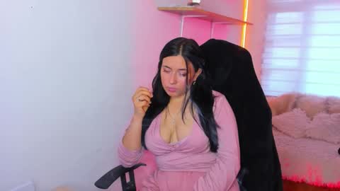 celeste_bonnet1 online show from November 25, 2025, 8:42 pm