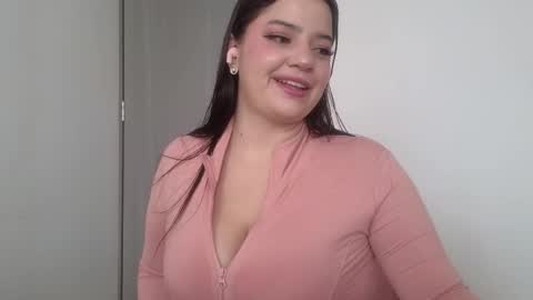 Snapshot of celeste_shinny chatting on November 13, 2025, 4:06 pm celeste_shinny online show from November 13, 2025, 4:06 pm