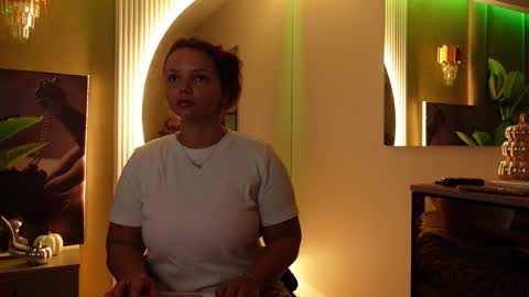 CelesteBailey online show from November 1, 2025, 4:58 am