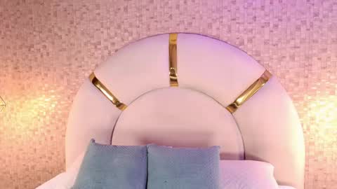 celestte_sm online show from May 15, 2026, 7:10 pm