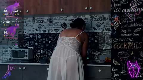 Celine online show from December 15, 2025, 6:50 am