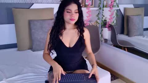 Celine online show from September 13, 2025, 4:40 pm