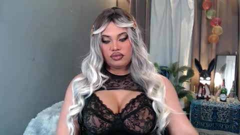 cellinekittcumerr online show from January 6, 2026, 5:05 pm