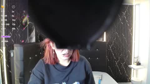 Cerecita  online show from October 28, 2025, 11:58 am