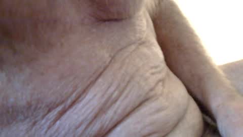 cfnmkinky28 online show from January 9, 2025, 8:44 pm