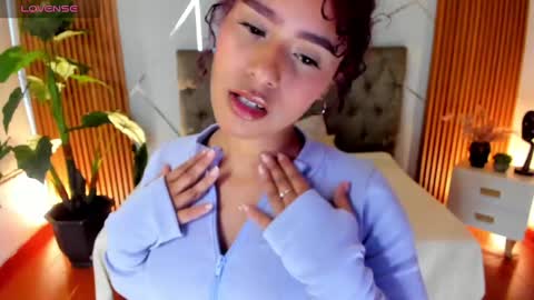 CHAARLOTTEE online show from November 29, 2025, 8:56 pm