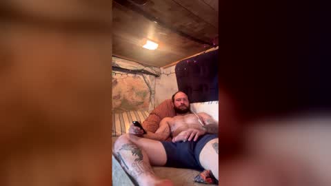chaddo1193 online show from May 4, 2026, 4:19 am