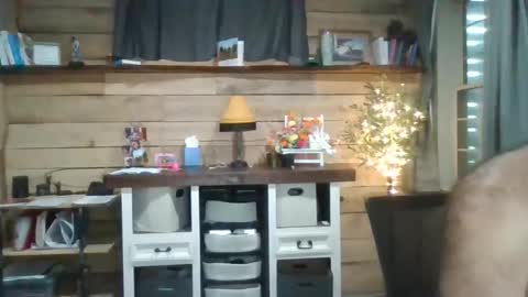 chadmichaell online show from April 12, 2026, 11:43 pm