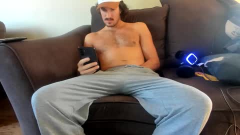 Snapshot of chadpowerz chatting on November 5, 2025, 7:14 pm Lydong online show from November 5, 2025, 7:14 pm