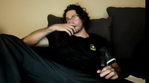 Snapshot of chadpowerz chatting on November 12, 2025, 4:46 am Lydong online show from November 12, 2025, 4:46 am