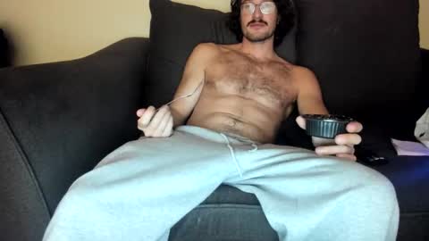 Snapshot of chadpowerz chatting on November 21, 2025, 6:23 am Lydong online show from November 21, 2025, 6:23 am