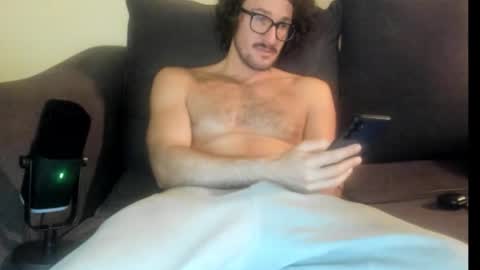 Snapshot of chadpowerz chatting on November 23, 2025, 5:07 am Lydong online show from November 23, 2025, 5:07 am