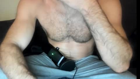 Snapshot of chadpowerz chatting on November 26, 2025, 9:43 am Lydong online show from November 26, 2025, 9:43 am