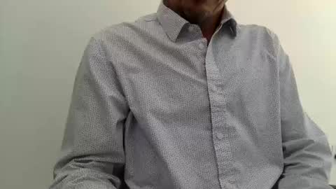 Chags online show from October 29, 2025, 6:42 pm