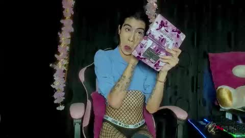 Snapshot of chaminelan chatting on January 16, 2026, 7:29 pm chaminelan online show from January 16, 2026, 7:29 pm