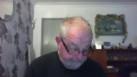 Champers online show from January 4, 2025, 8:28 am